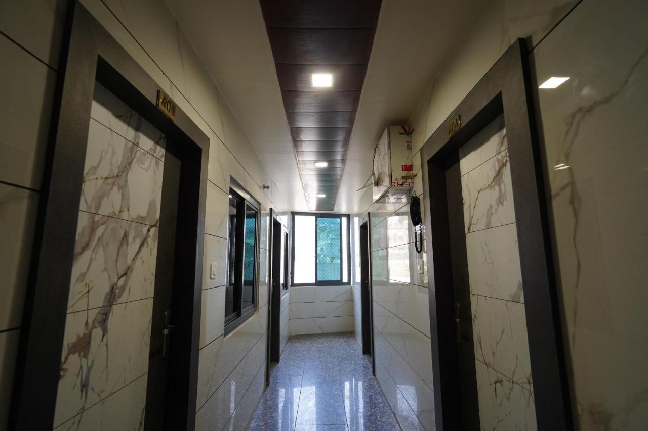 Hotel New Sundaram 150 Mtrs From Dargah Ádzsmir Kültér fotó