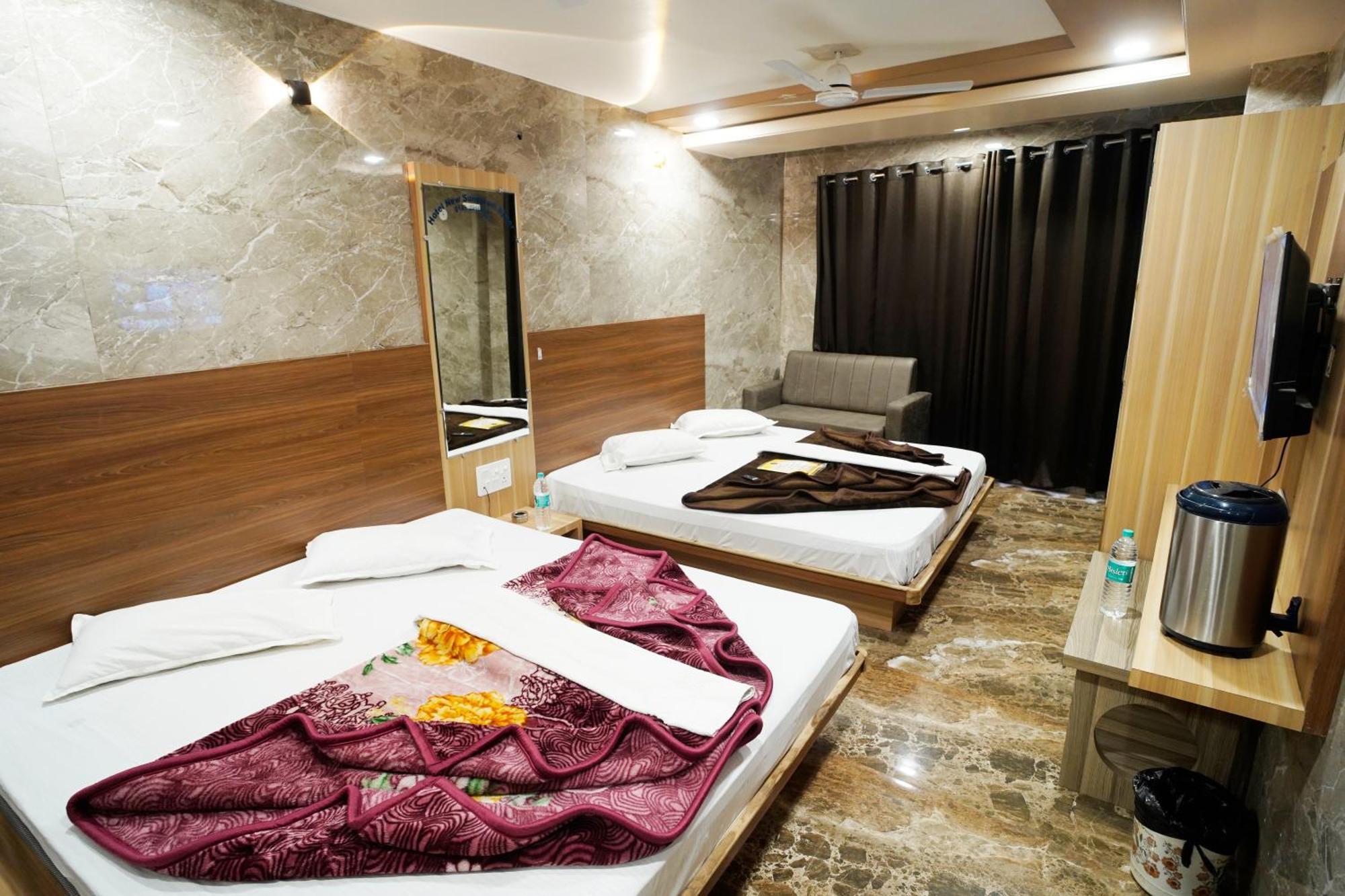 Hotel New Sundaram 150 Mtrs From Dargah Ádzsmir Kültér fotó