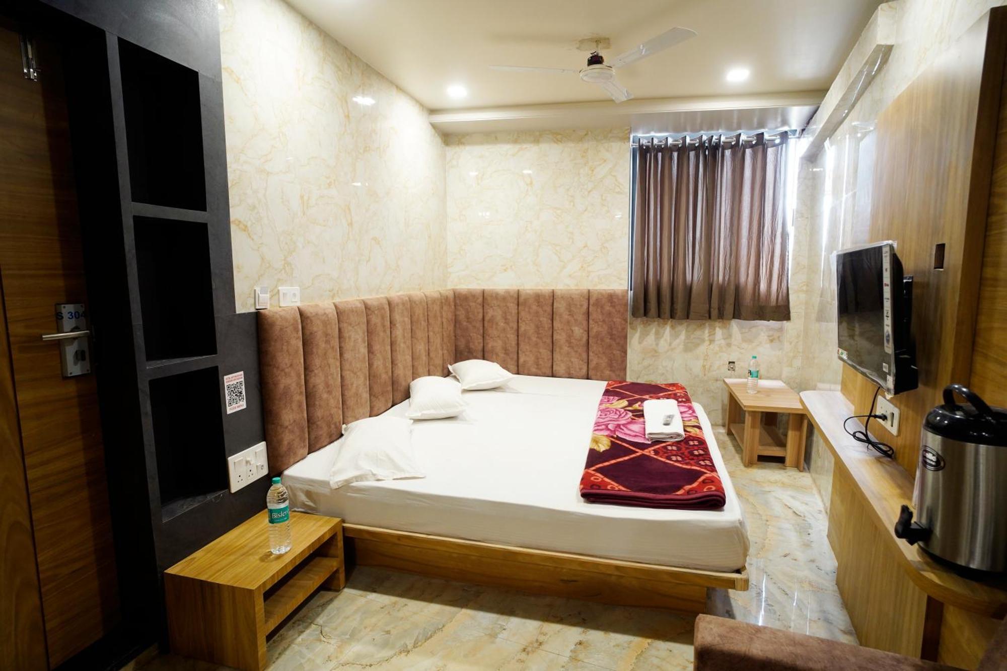 Hotel New Sundaram 150 Mtrs From Dargah Ádzsmir Kültér fotó