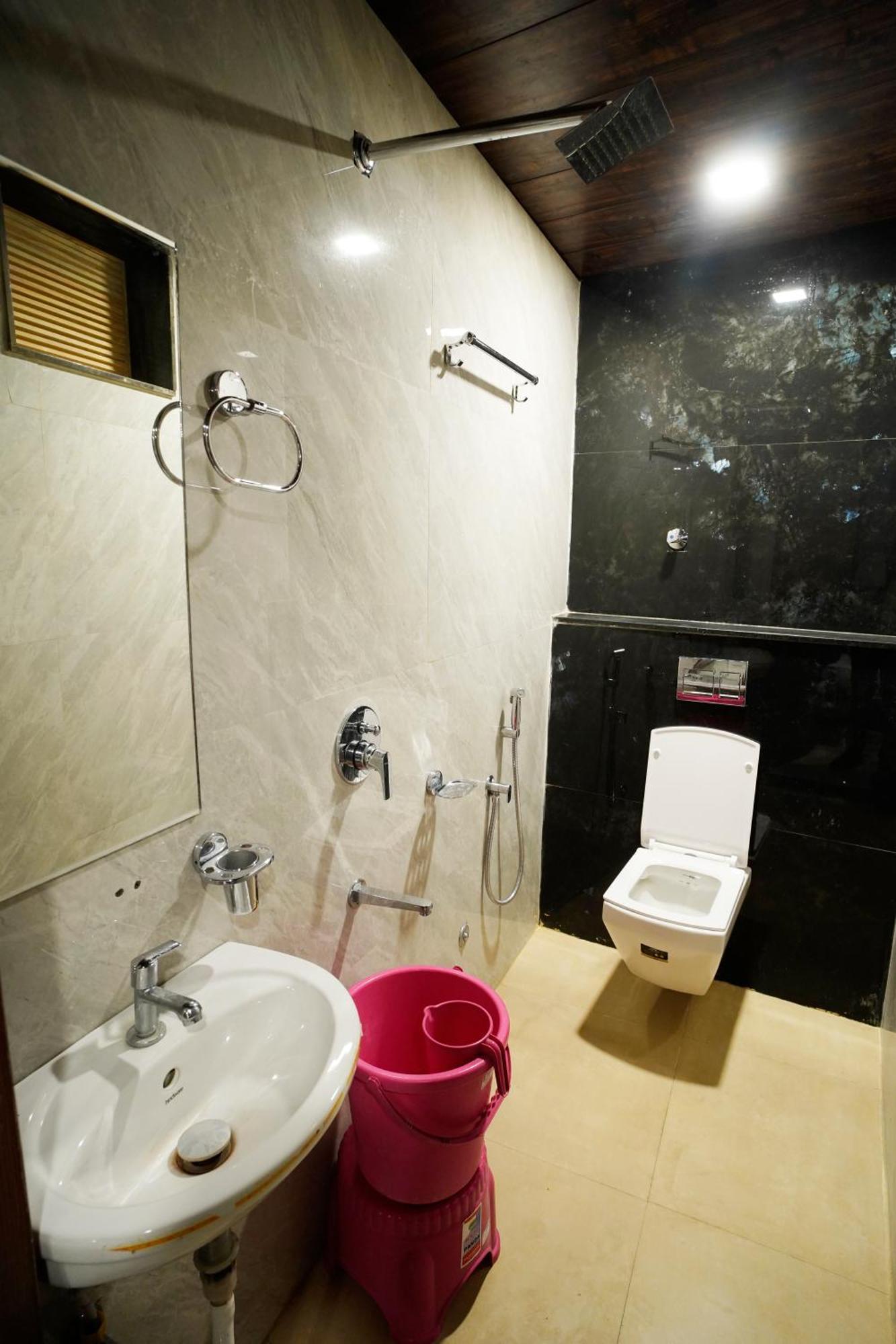 Hotel New Sundaram 150 Mtrs From Dargah Ádzsmir Kültér fotó