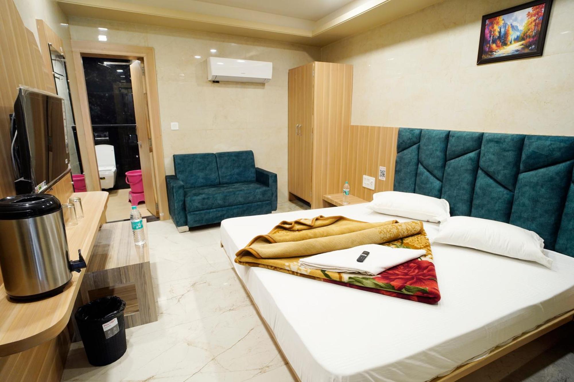 Hotel New Sundaram 150 Mtrs From Dargah Ádzsmir Kültér fotó